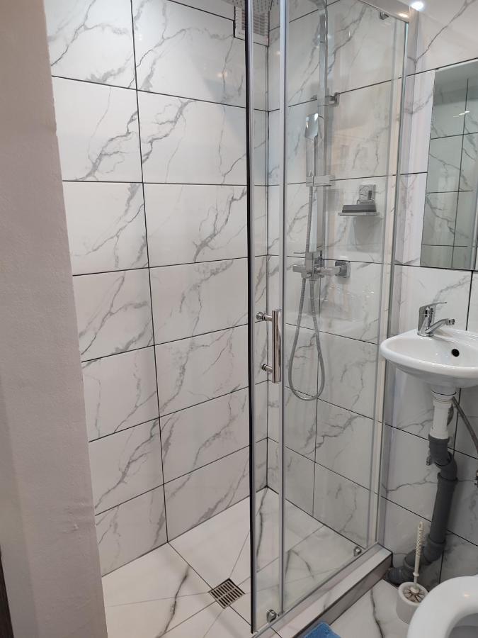 Garsoniera Alex Apartment Cluj Napoca Bagian luar foto